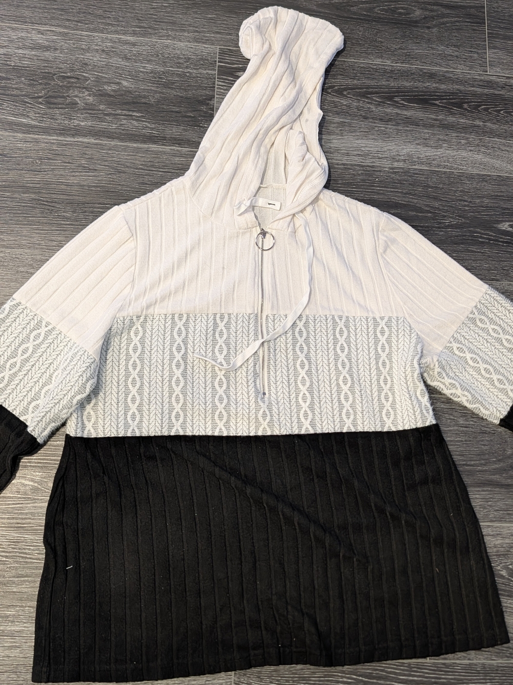 Women’s Hooded Colorblock Knit Sweater - White & Black